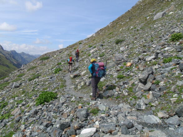 Zurück zum Aufstieg (die Rundtour schließt sich)