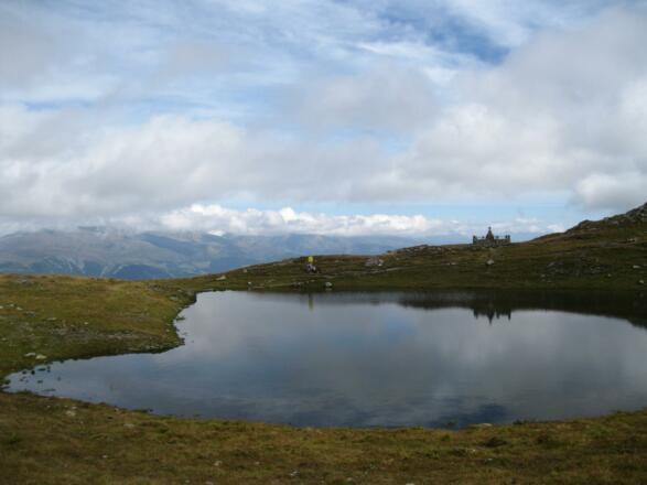 Auf dem Hochgräntenjoch, 2429 m, mit dem Kriegerfriedhof