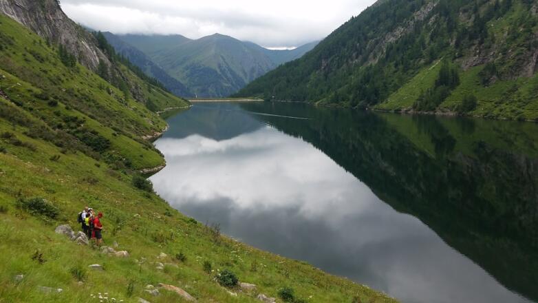 20 Minuten benötigt man ca. bis zum hinteren Ende vom See