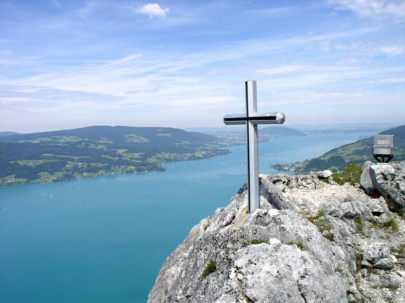 Gipfelkreuz Kl.Schoberstein 1000m mit Blick nach Norden.