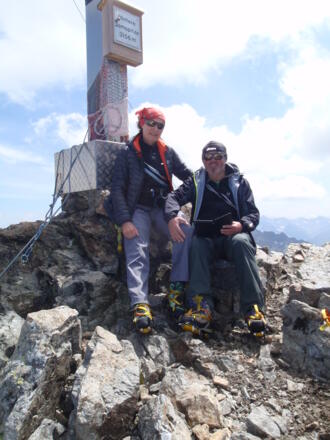 Am Gipfel der Hinteren Jamspitze 3156m