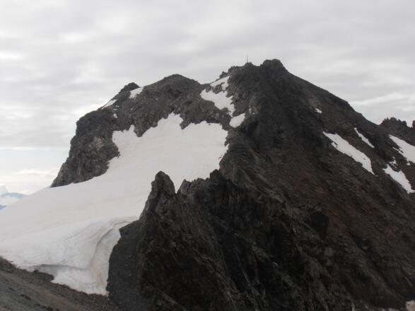 Blick zum weiteren Aufstieg auf die Hintere Jamspitze.
