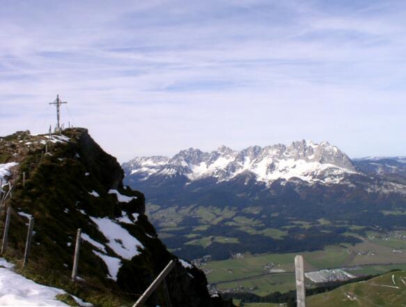 Gipfelkreuz ~900m unter dem Gipfel