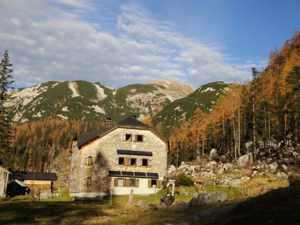 Ischler Hütte im Spätherbst
