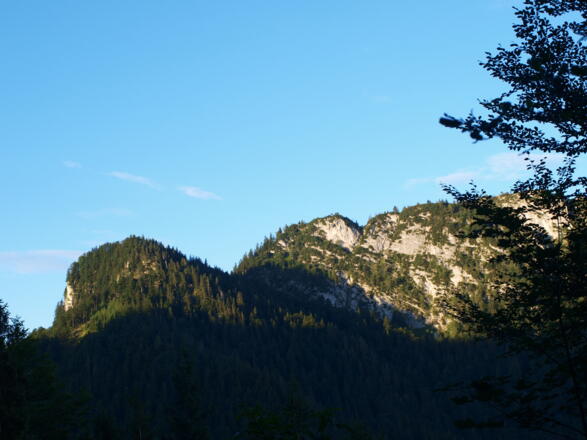 Sauwipfel 1300m und Windhagkogel