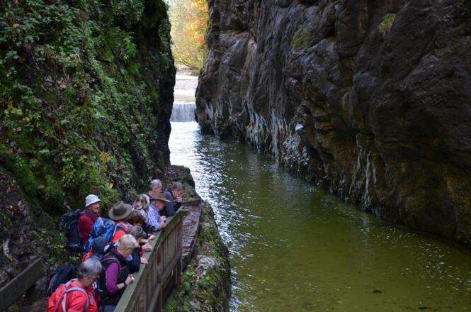 Vom Steg aus hast du den besten Blick in die Große Klause
