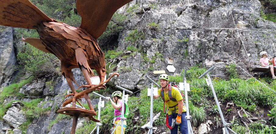 ... eine kleine (!) Attraktion - die Installation &quot;Habichtsblick&quot;.