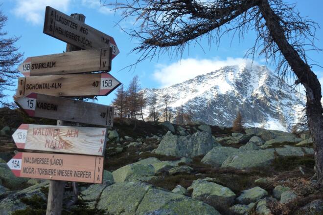 Wegweiser zum Heiliggeistjöchl