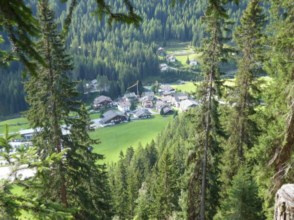 Blick auf Kasern