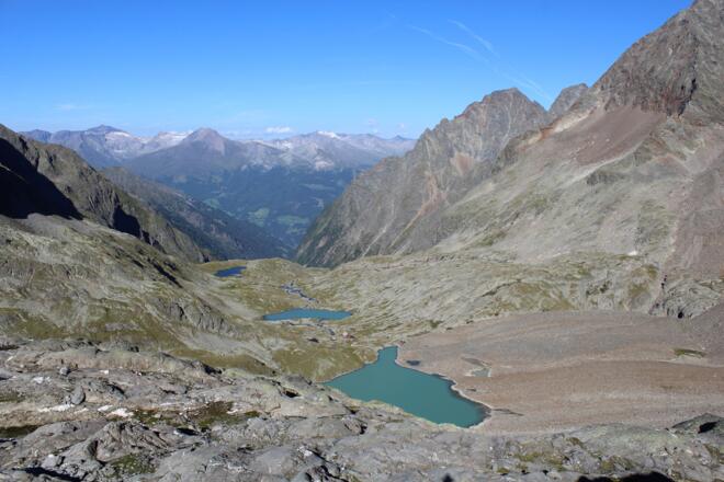 Talblick zur den drei Seen und der Nossberger-Hütte