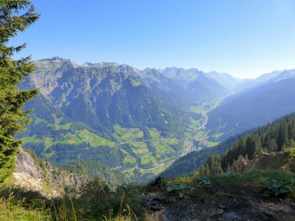 Blick auf den Arlberg (Klostertal)