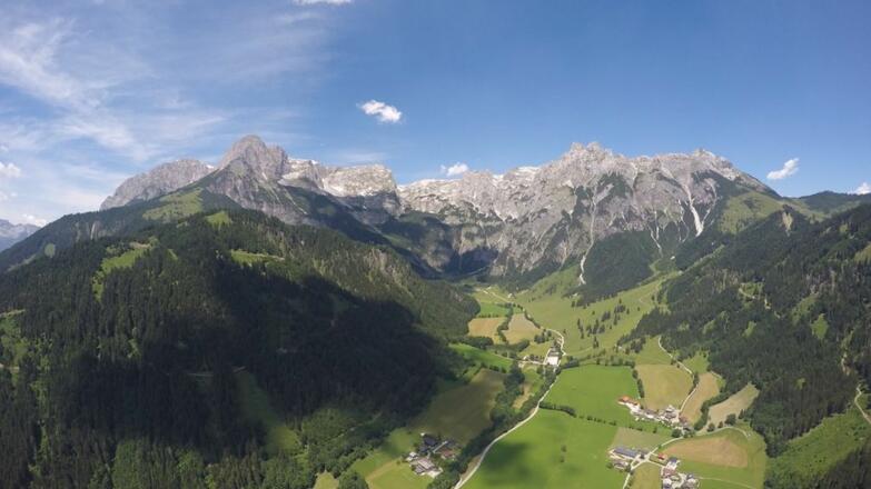 Tennengebirge mit Talabschluss Wengerau
