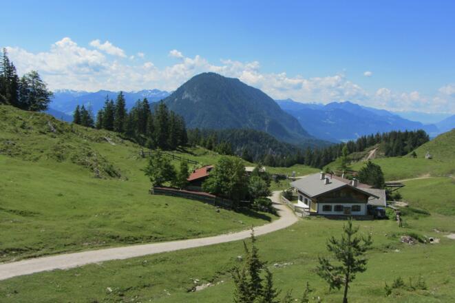 Stöfflhütte unterhalb der Walleralm