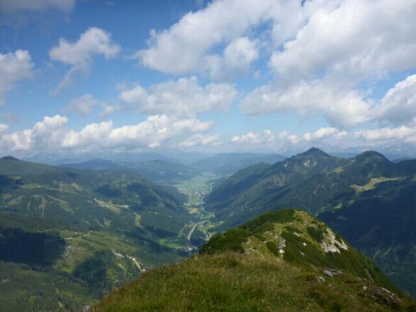 Blick vom Benzeck auf Flachau