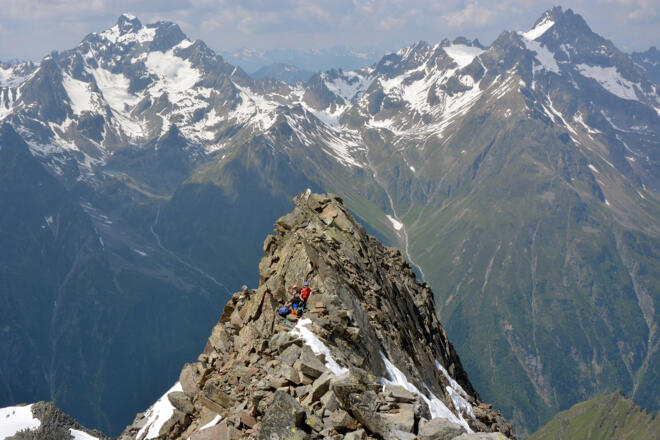 Blick vom Westgrat zur Verpeilspitze (links) und Rofelewand