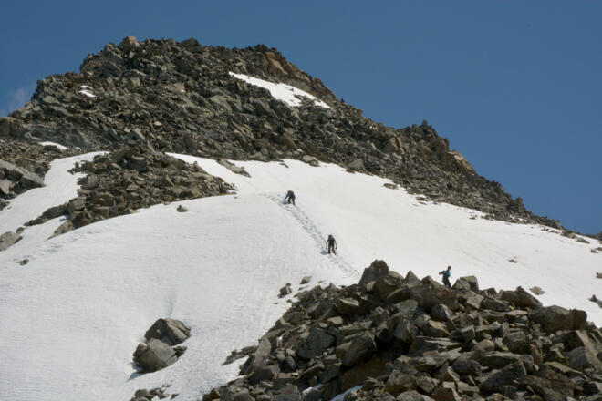 Im Frühsommer am Westgrat zur Hohen Geige