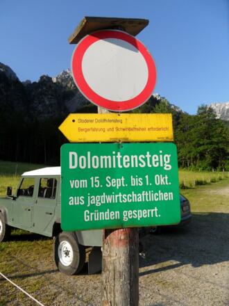 Startpunkt des Dolomitensteig beim Parkplatz Baumschlagerreith