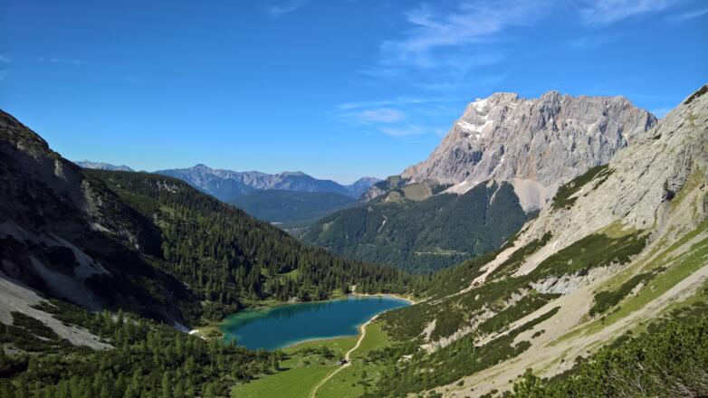 Ausblick von der Coburger Hütte