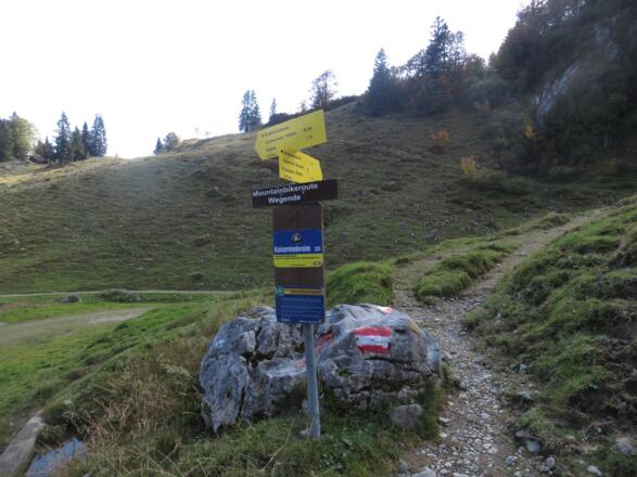 Ende der ausgeschilderten MTB-Strecke an der Kaiserniederalm