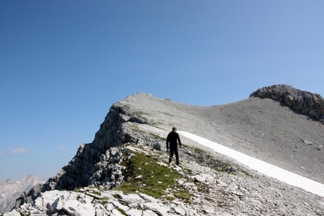 Rücken zum  Gipfel der Sonntagskarspitze