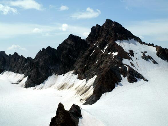 Aufstiegsspuren Dreiländerspitze vom Ochsenkopf gesehen