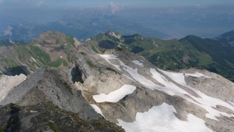 Bergwachttraining auf Nebengipfel, Blick Richtung Rappastein.