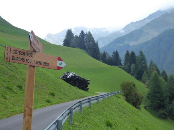 Abzweigung nach Götsch