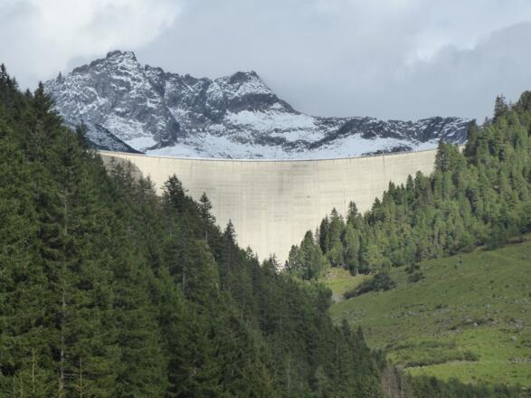 Staumauer Speicher Zillergrund