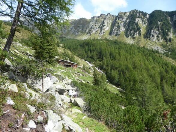 Golser Albl vor den Keilbachbrettern - Malga Golser Albl e la catena Keilbachbretter