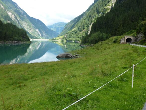 Speicher Stillupp mit Straßentunnel
