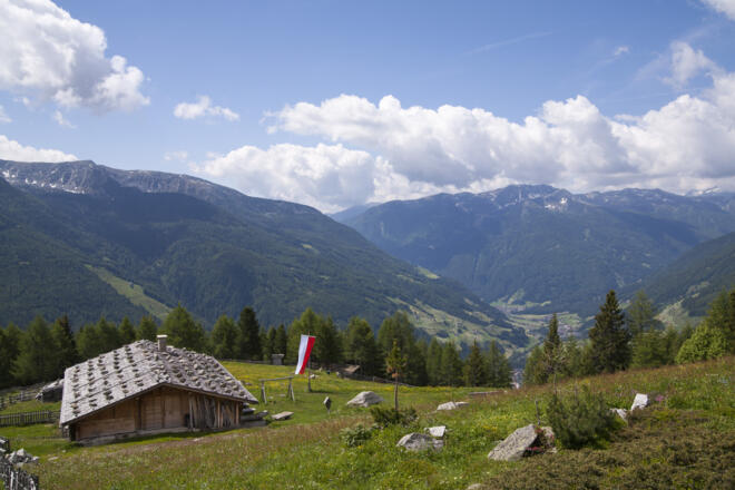 Blick von den Holzerböden ins Ahrntal - Vista dal Holzerböden in Valle Aurina