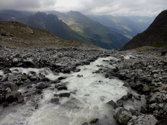 Bachquerungen können zum Teil spannend sein