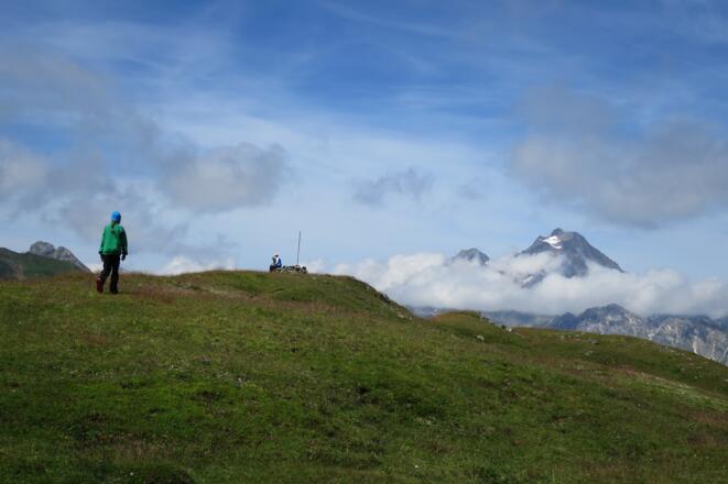 Der Leitnerberg rechts davon der mächtige Habicht.