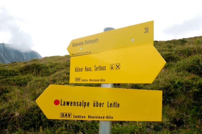 Schildersäule Böderweg S282