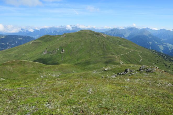 Blick vom Leitnerberg zum Eggerberg.