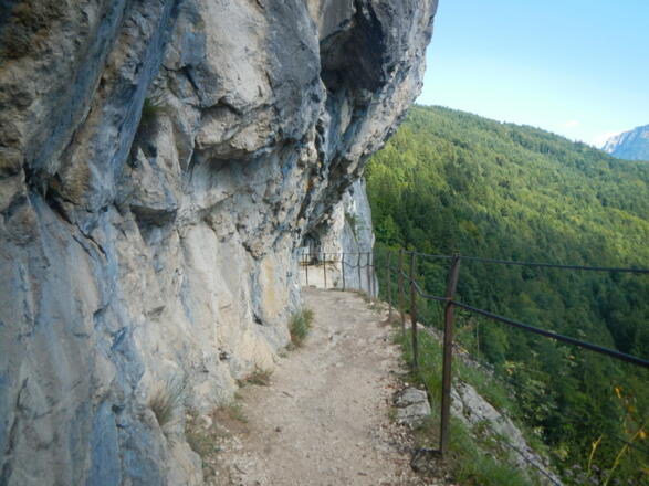 Wanderweg entlang der &quot;Ewigen Wand&quot;