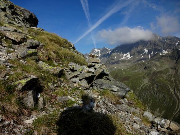 Immer wieder Steinmänner am Weg