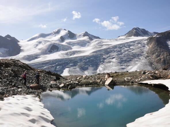 Einfach überwältigend - Eine gandiose Aussicht auf Wildspitze und zahlreiche eindrucksvolle Gletscher