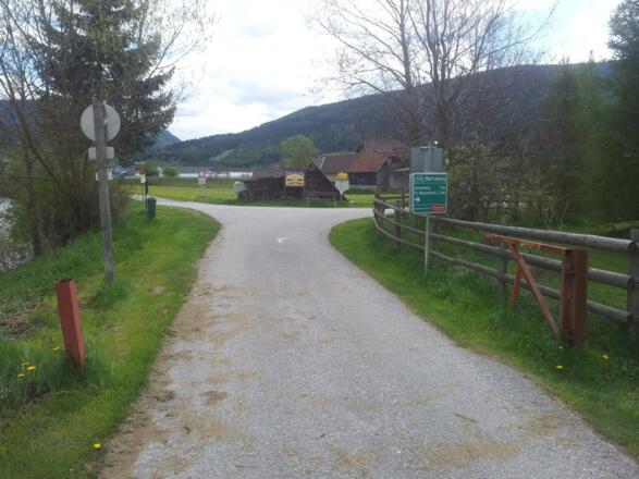 rechts nach Oberbayersdorf