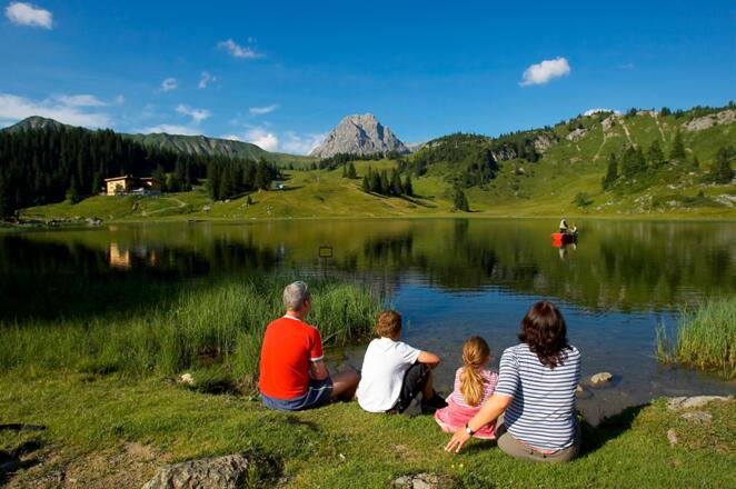 Familie am Körbersee