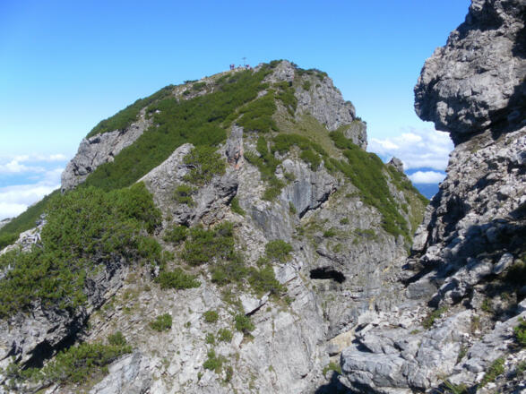 Kreuzgipfel beim Anstieg zum Hauptgipfel