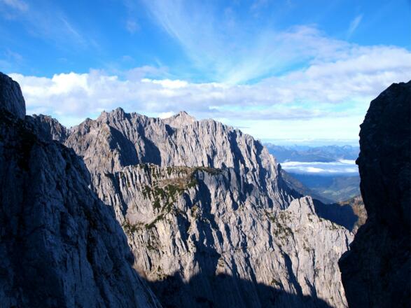 Blick zum Ellmauer Halt beim Abstieg