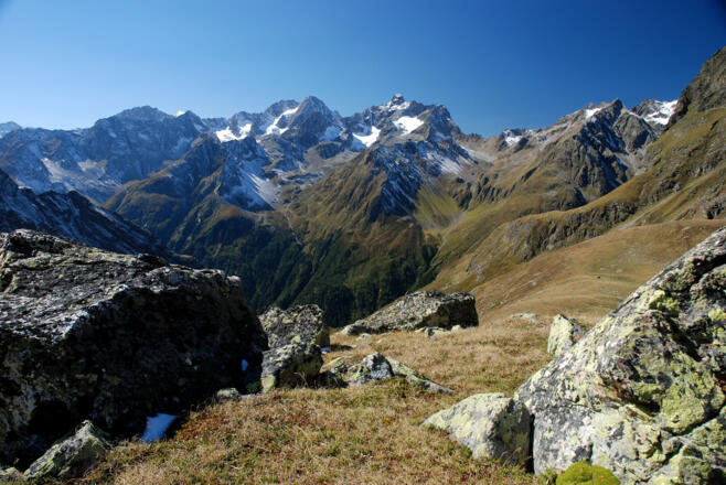 Auf dem Weg zum Kapuzinerjoch mit Blick auf den Kaunergrat