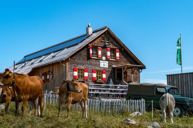 Kurze Pause auf der Oberzalimhütte auf 1.889 m.
