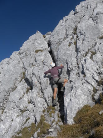 kurzer Kamin am Südgrat der Hinteren Karlspitze