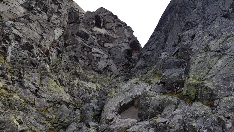 Durch die Rinne hinauf - Schlüsselstelle (II+)