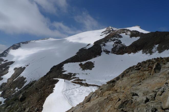 Blick auf den Aufstiegsgrat im oberen Teil