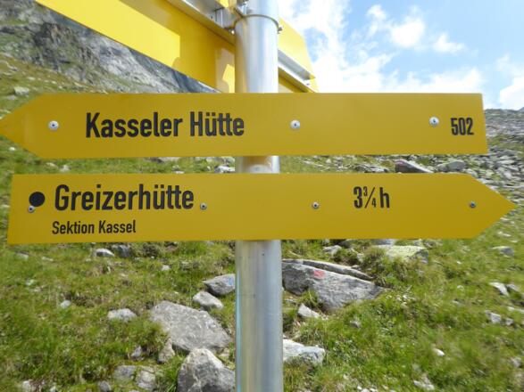 Wegweiser an der Zillertaler Runde