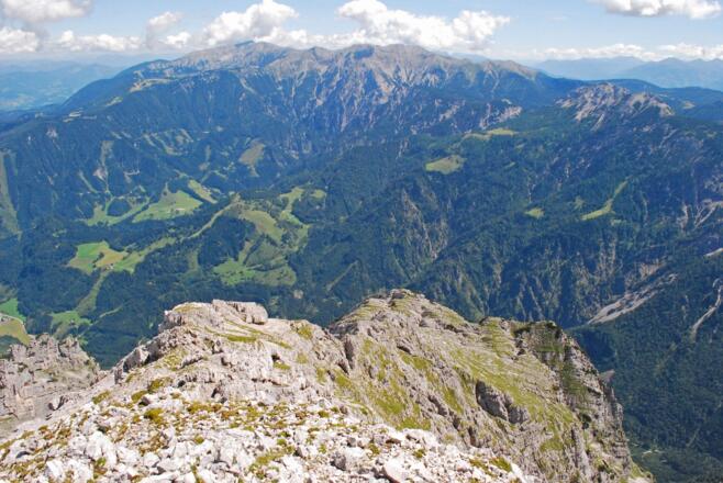 Blick zurück auf den Ostgrat des Hebenkas