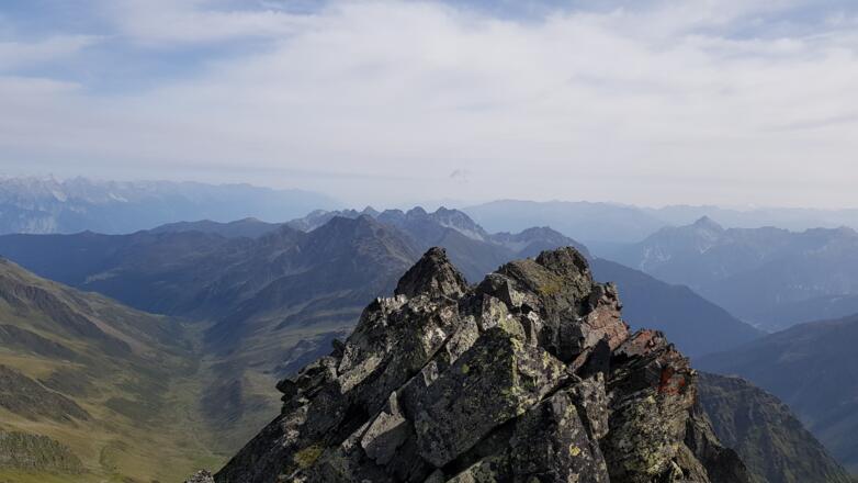 Blick zu den Kalkkögeln